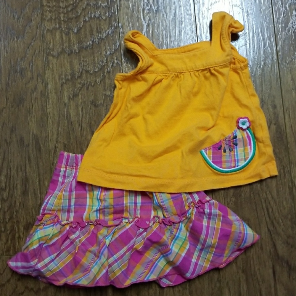 Carter's outfit